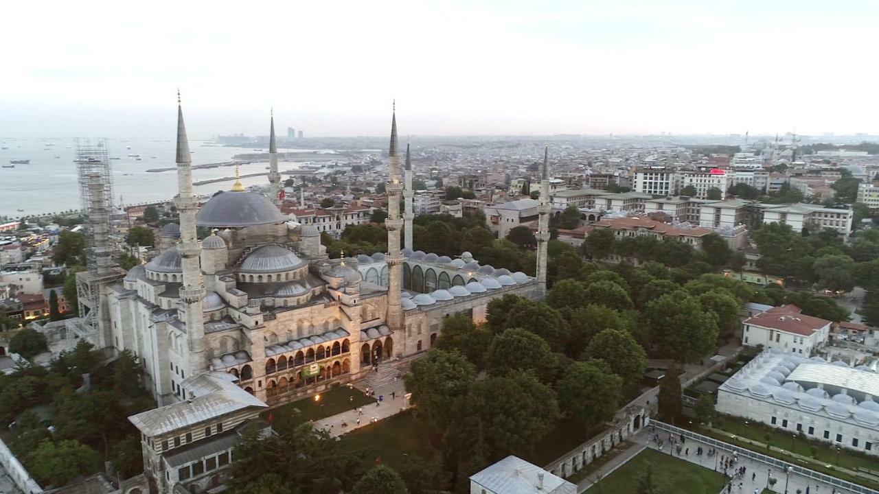 Eastanbul Suites Istanbul Bagian luar foto